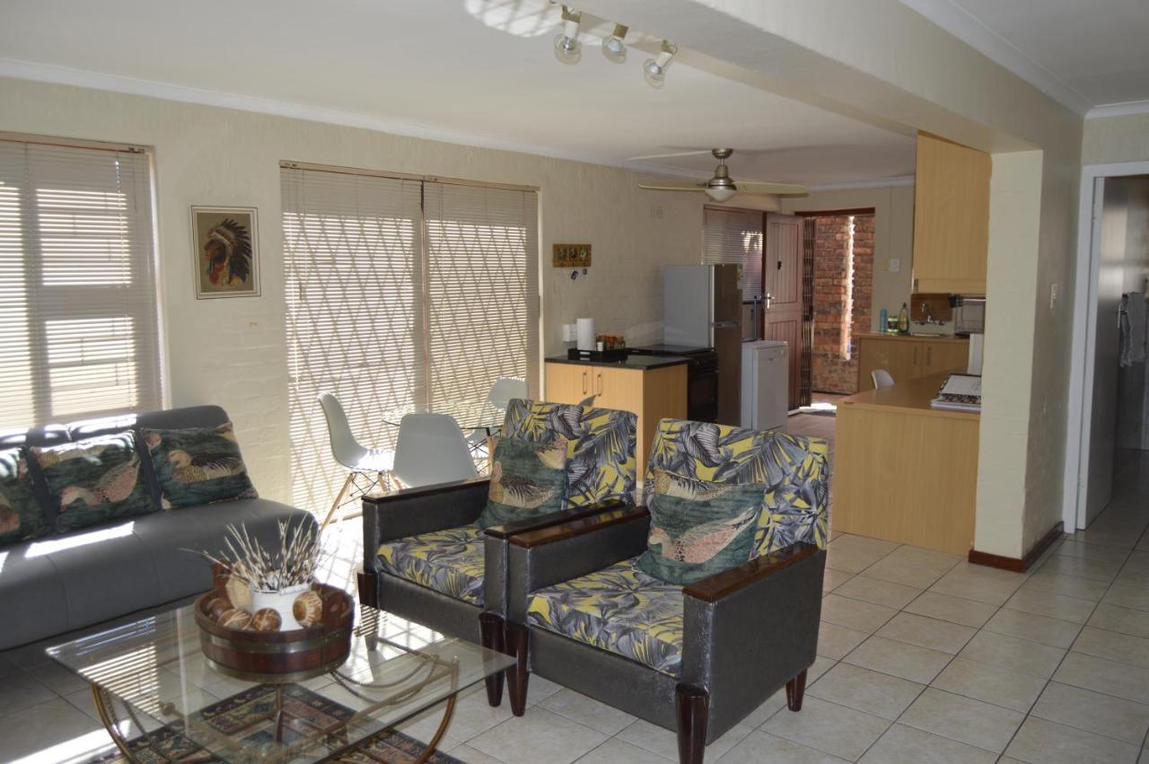 Harbourview Self Catering Apartamento Gordonʼs Bay Exterior foto